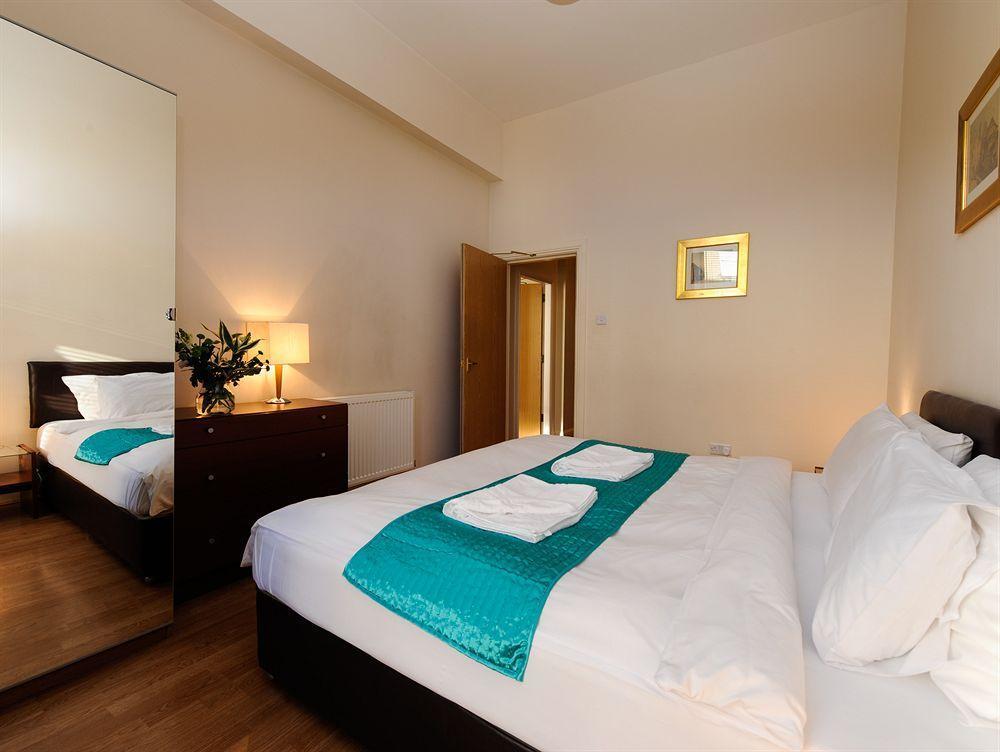 Southside Guest House Edinburg Exteriör bild